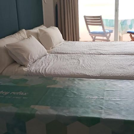 Seafront Apartment With Open-Air Heated Pool Fuengirola Exterior foto