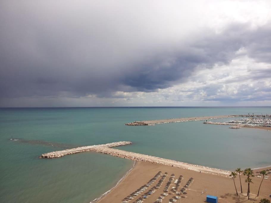 Seafront Apartment With Open-Air Heated Pool Fuengirola Exterior foto